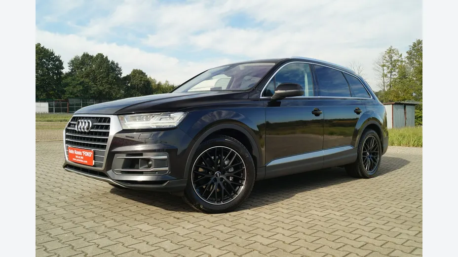 AUDI Q7 -