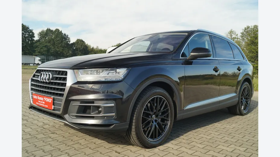AUDI Q7 -