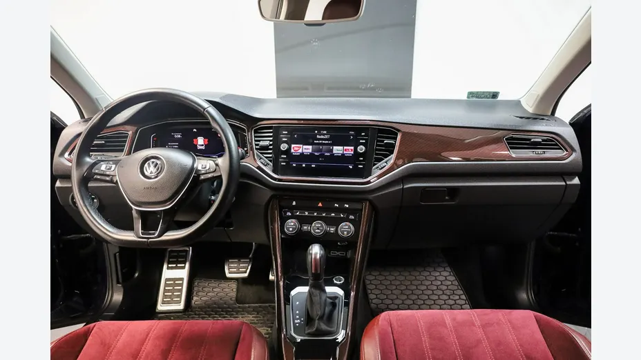 VOLKSWAGEN T-ROC -