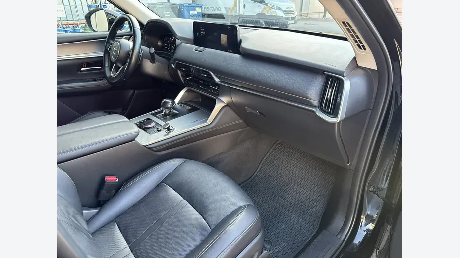 MAZDA CX-60 -
