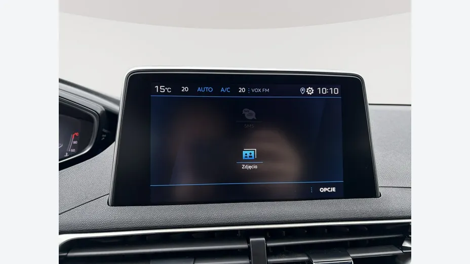 PEUGEOT 3008 -
