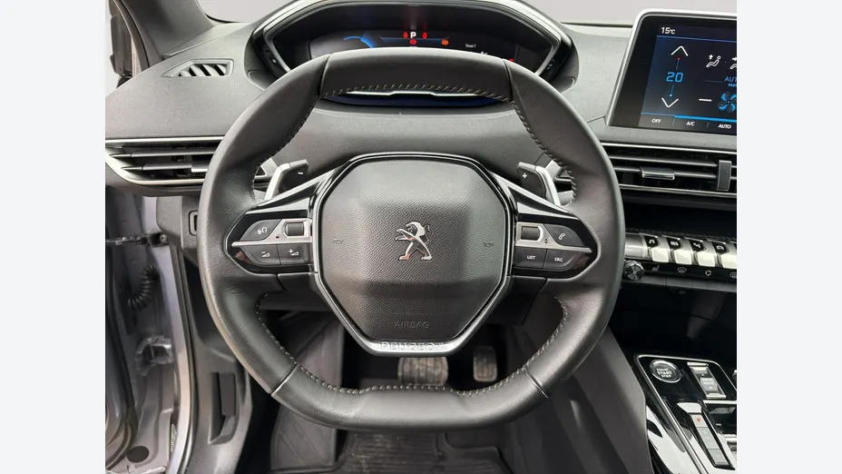 PEUGEOT 3008 -