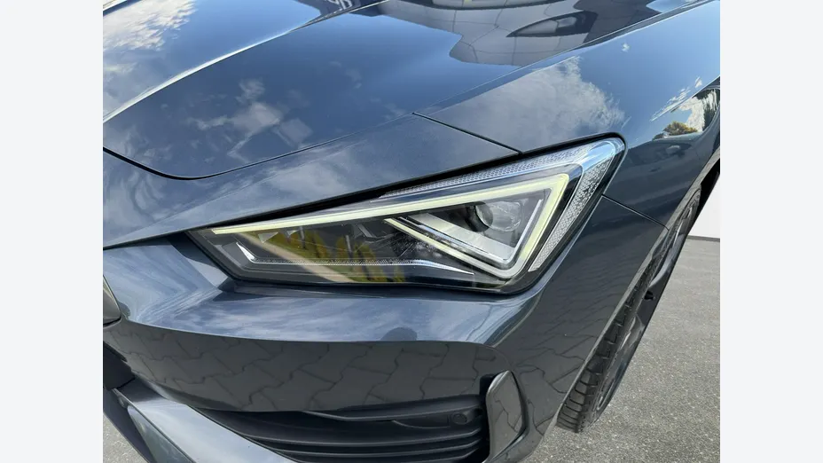 CUPRA Leon Sportstourer -