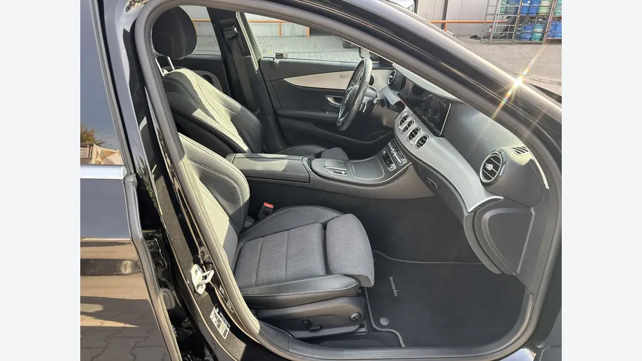 MERCEDES-BENZ E Klasa -