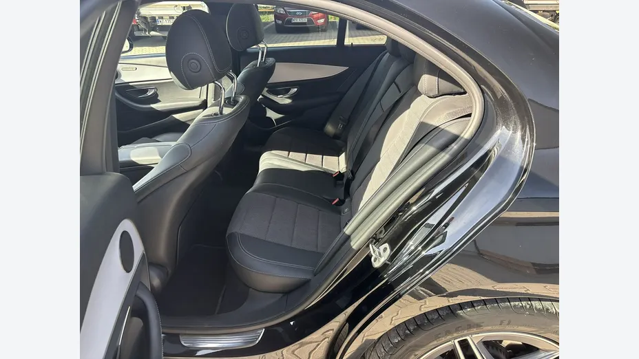 MERCEDES-BENZ E Klasa -