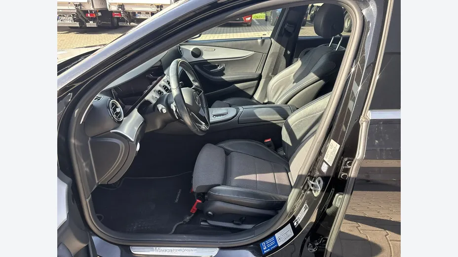 MERCEDES-BENZ E Klasa -