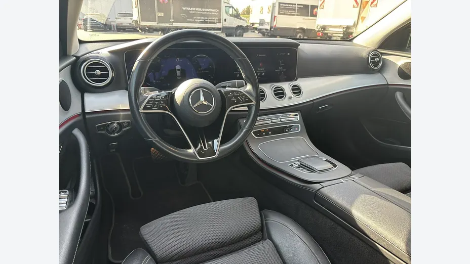 MERCEDES-BENZ E Klasa -