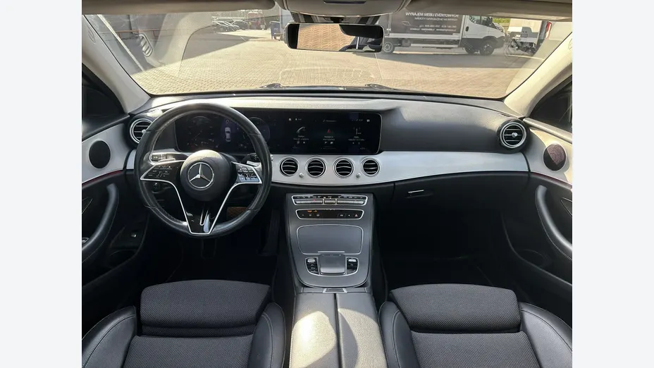 MERCEDES-BENZ E Klasa -