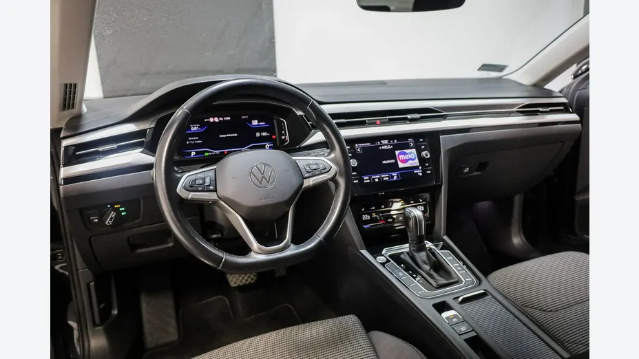 VOLKSWAGEN Arteon -