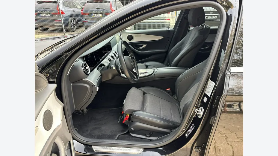 MERCEDES-BENZ E Klasa -