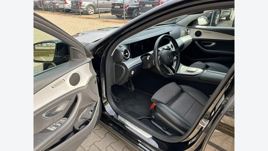 MERCEDES-BENZ E Klasa -