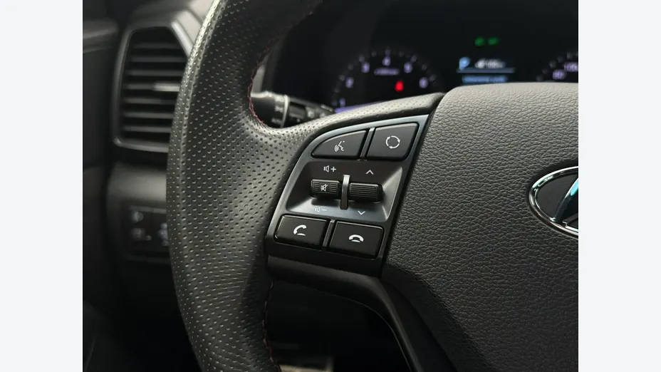 HYUNDAI Tucson -