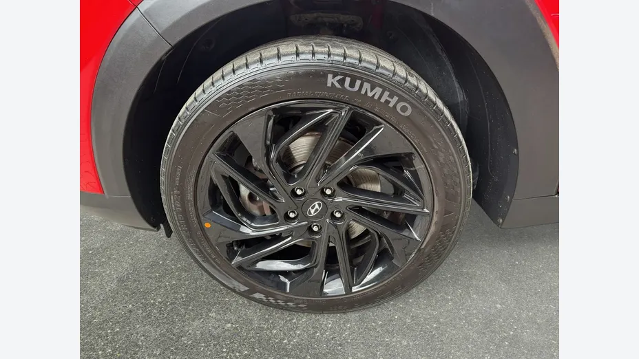 HYUNDAI Tucson -