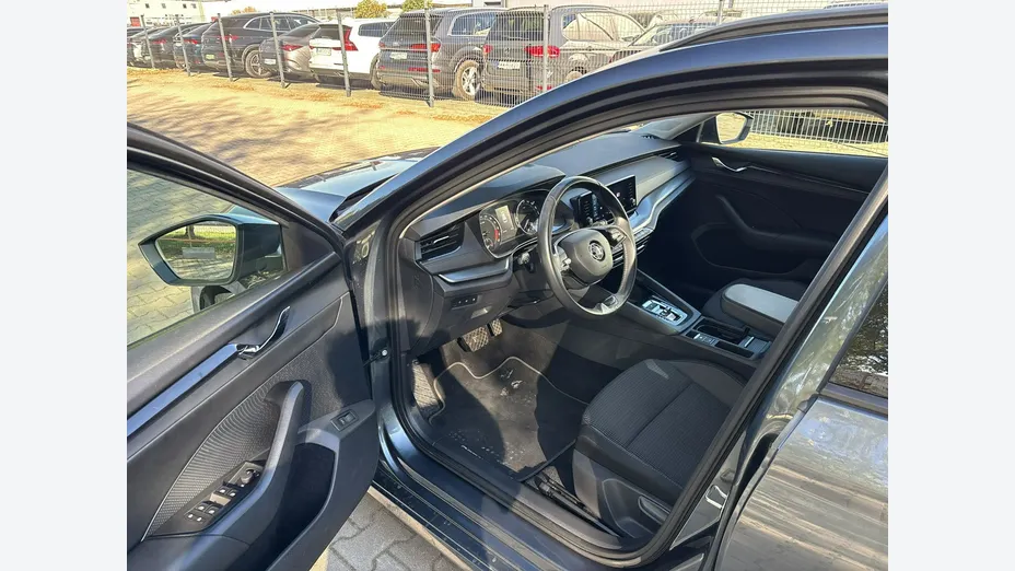 SKODA Octavia -