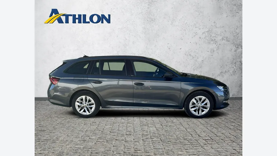 SKODA Octavia -