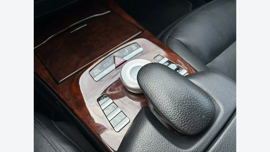 MERCEDES-BENZ S Klasa -