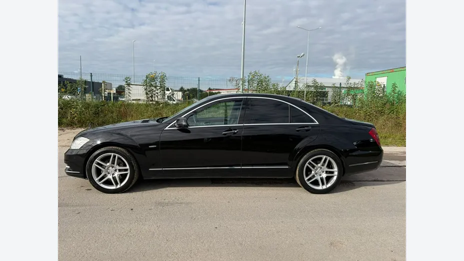 MERCEDES-BENZ S Klasa -