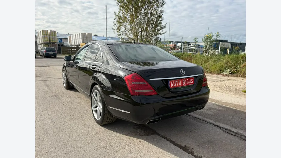 MERCEDES-BENZ S Klasa -