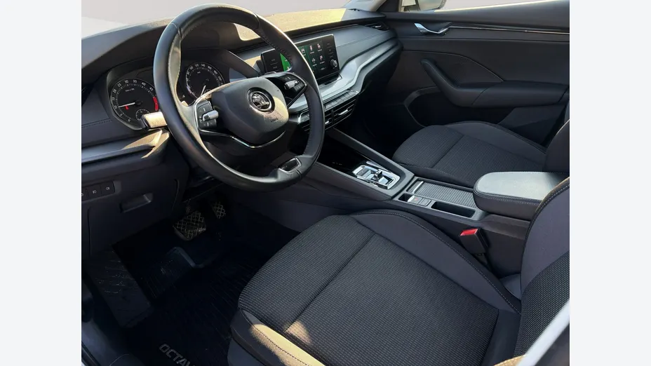 SKODA Octavia -