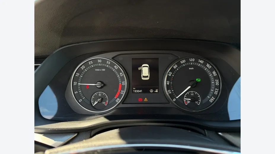 SKODA Octavia -