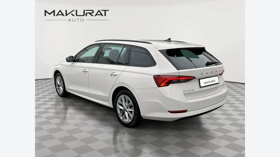 SKODA Octavia -