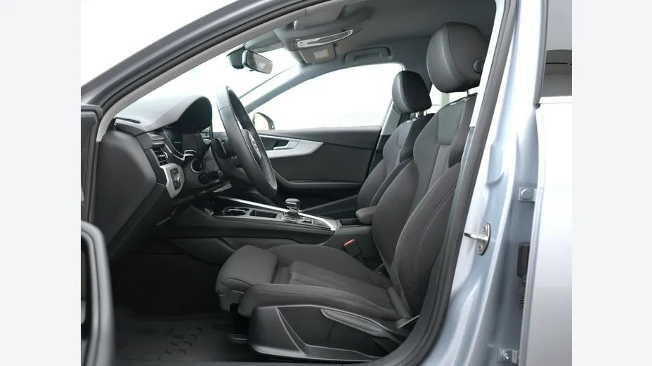 AUDI A4 -