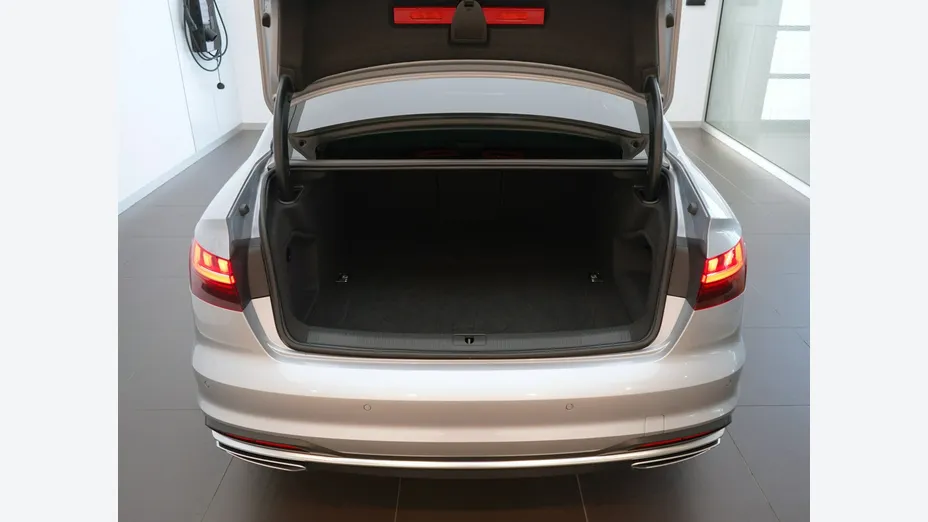AUDI A4 -