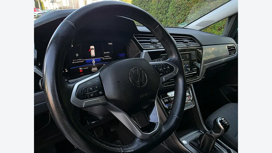 VOLKSWAGEN Touran -