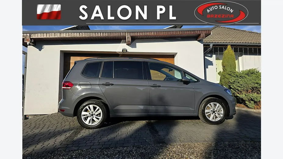 VOLKSWAGEN Touran -