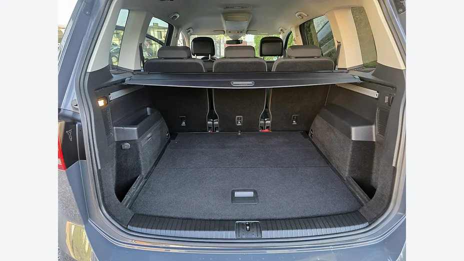 VOLKSWAGEN Touran -
