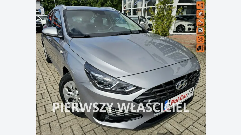 HYUNDAI i30 -