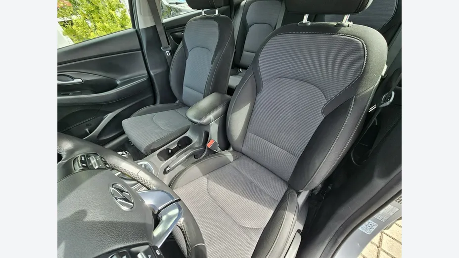 HYUNDAI i30 -