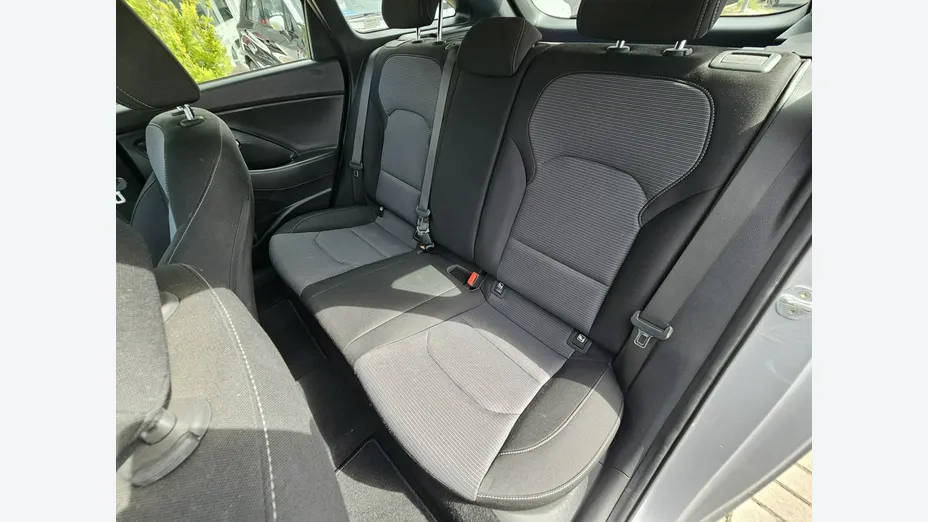 HYUNDAI i30 -