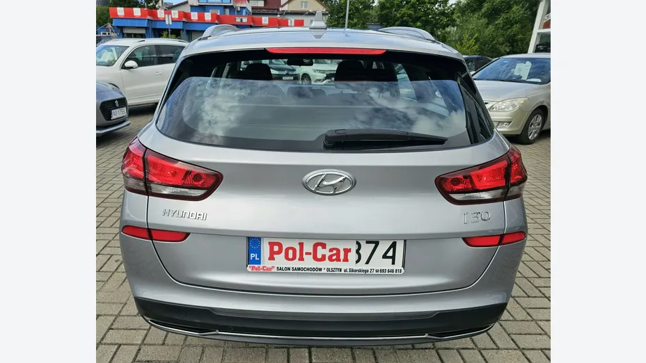 HYUNDAI i30 -