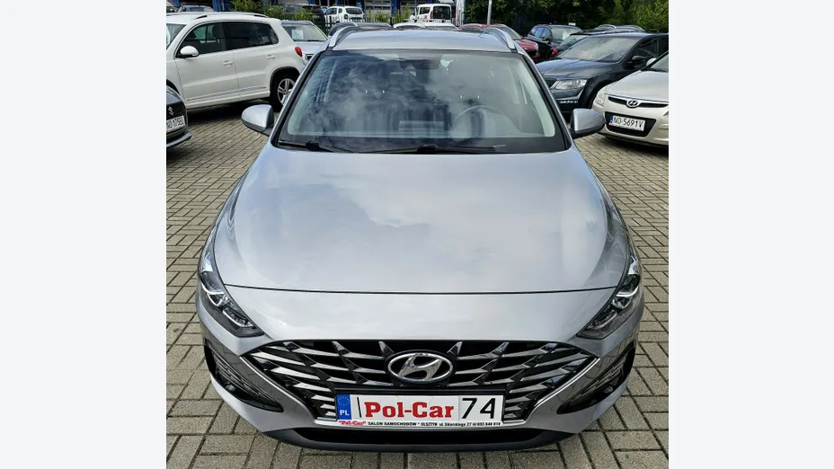 HYUNDAI i30 -