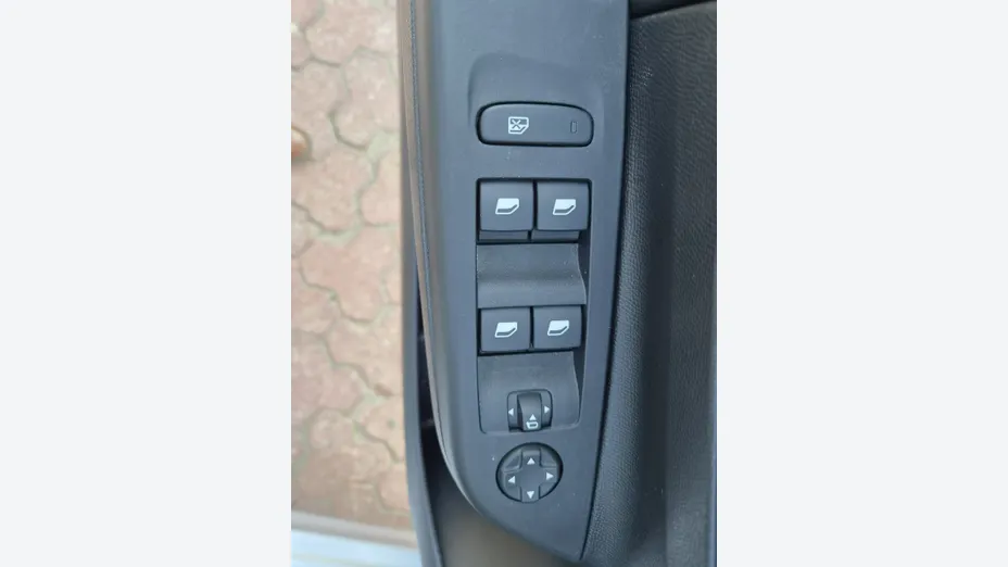 OPEL Corsa -