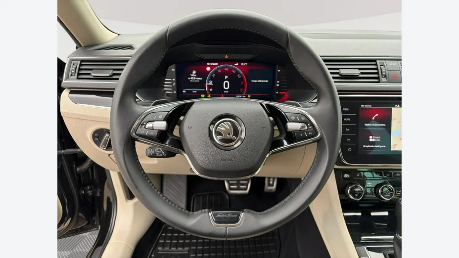 SKODA Superb -