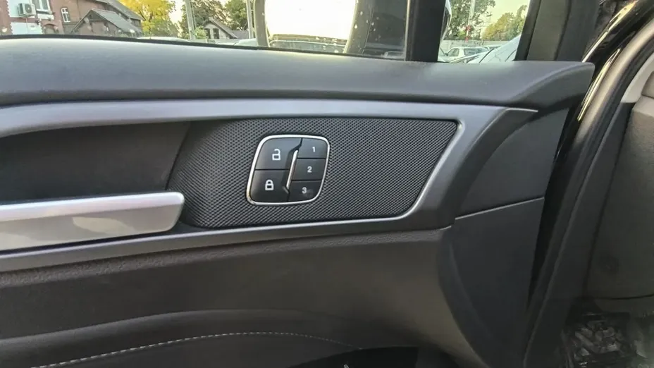 FORD Mondeo -