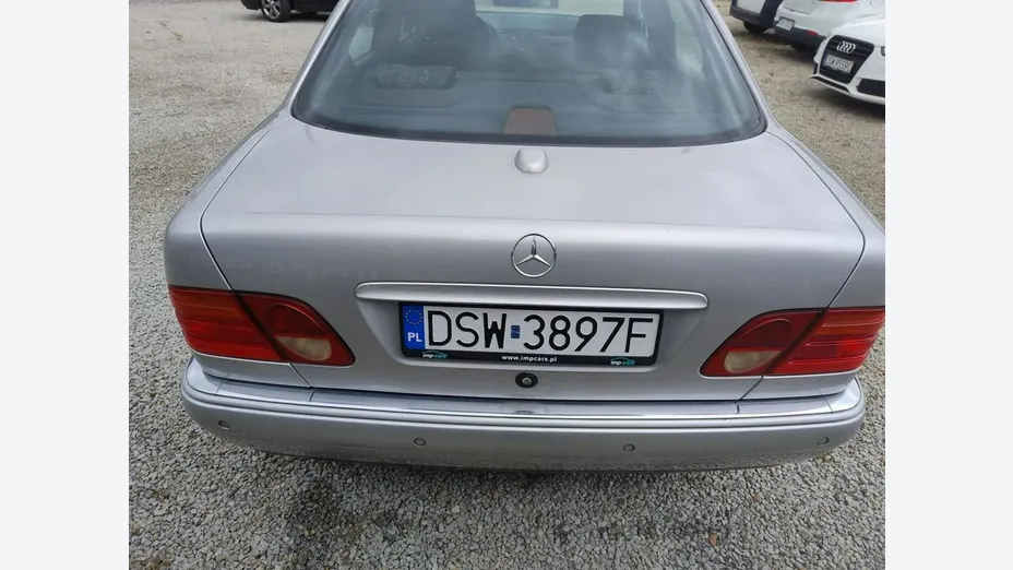 MERCEDES-BENZ E Klasa -