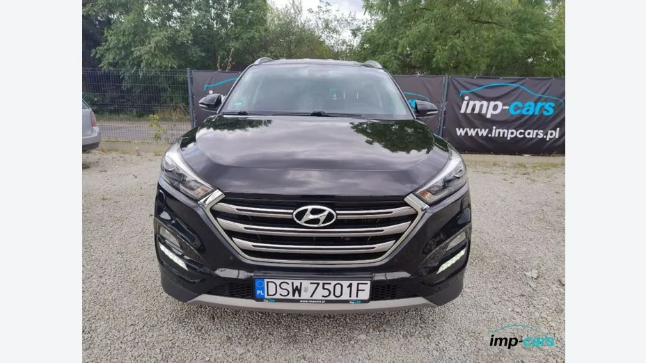 HYUNDAI Tucson -