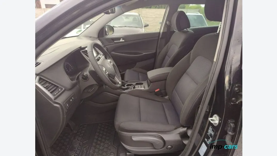 HYUNDAI Tucson -