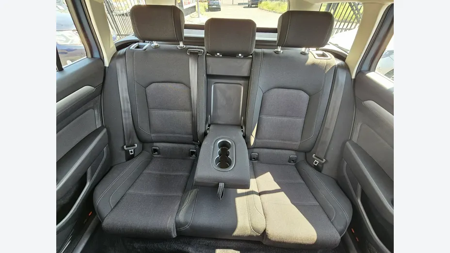 VOLKSWAGEN Passat -