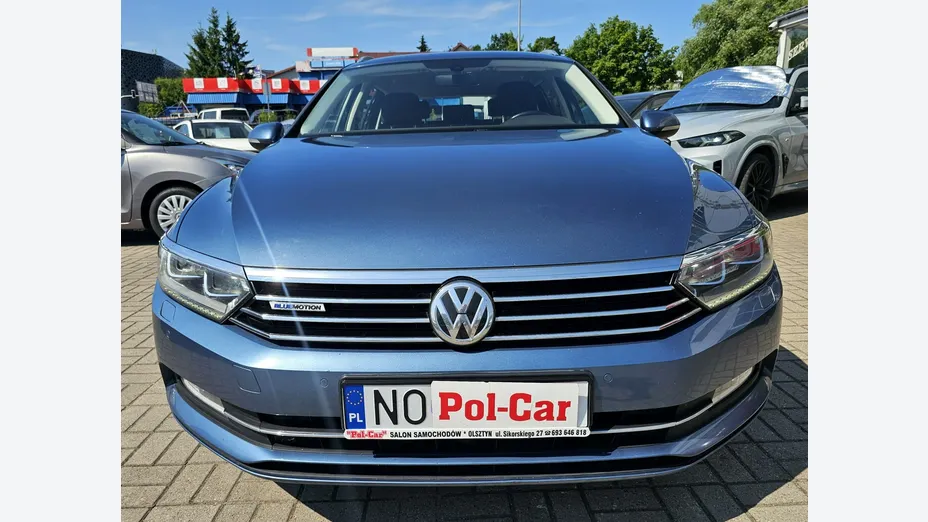 VOLKSWAGEN Passat -