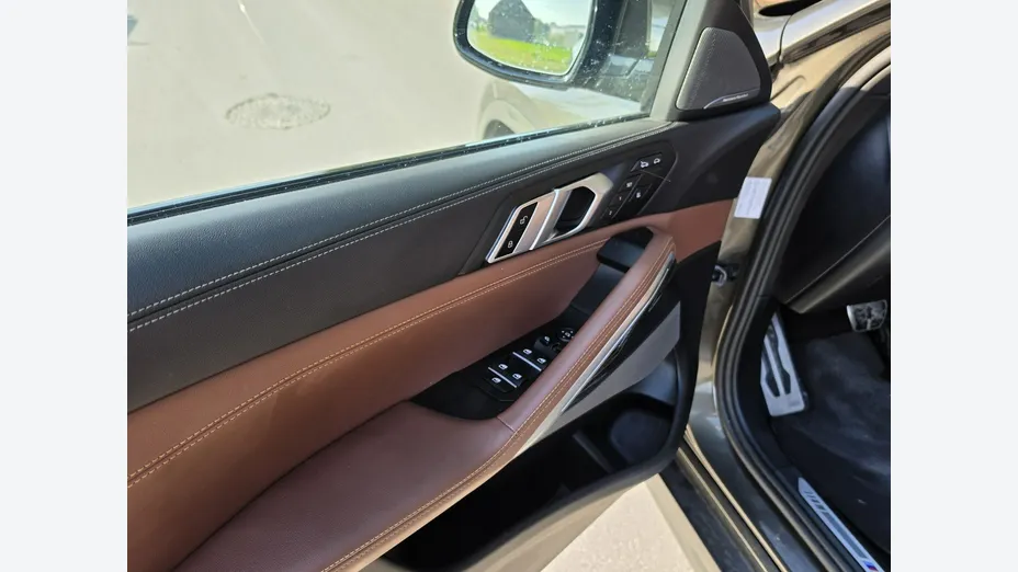 BMW X6 -
