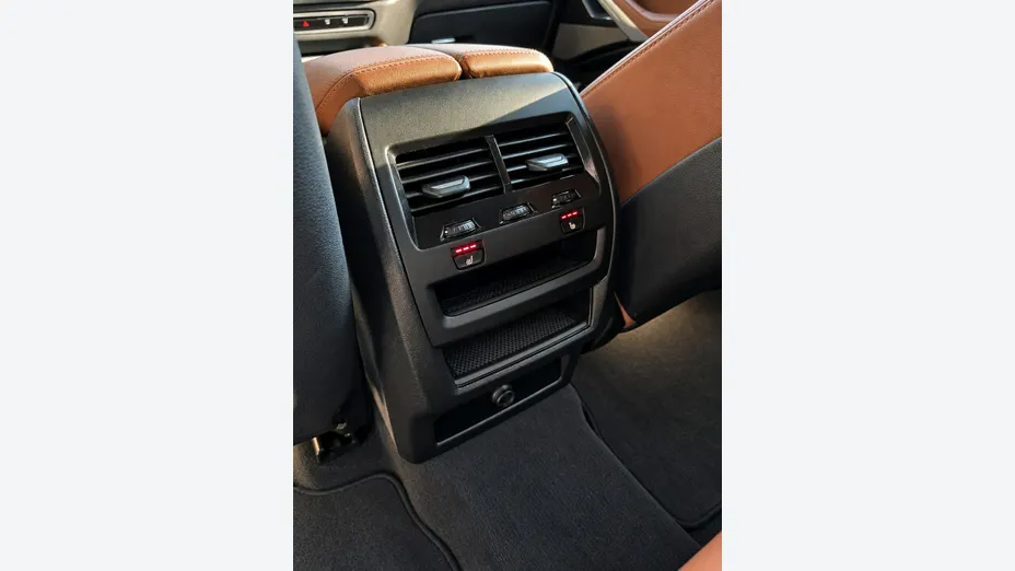 BMW X6 -
