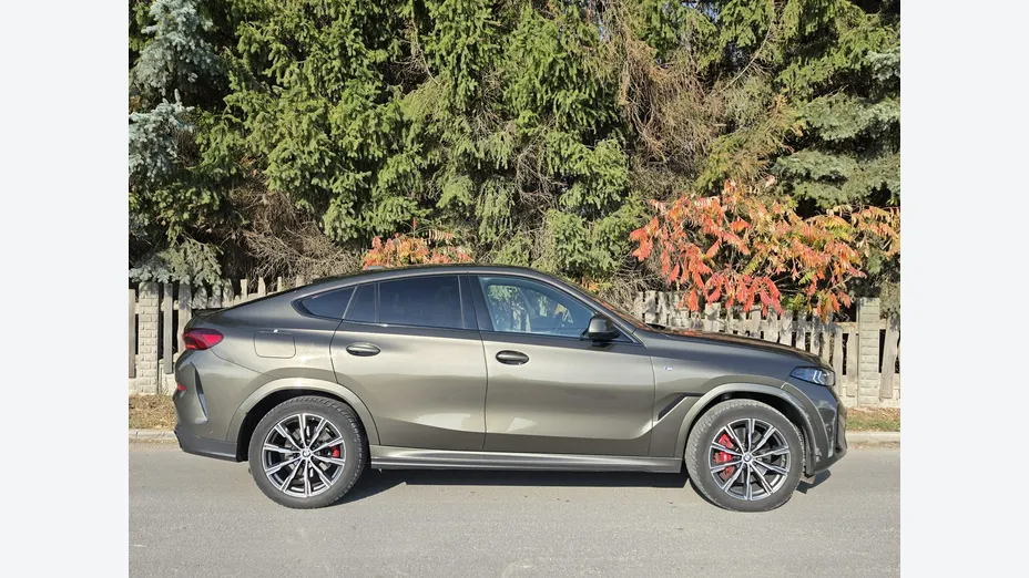 BMW X6 -