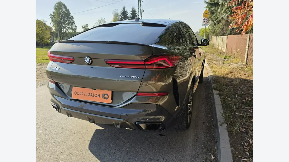 BMW X6 -