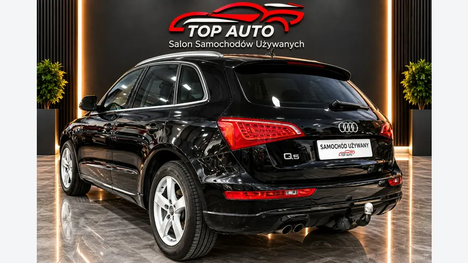 AUDI Q5 -
