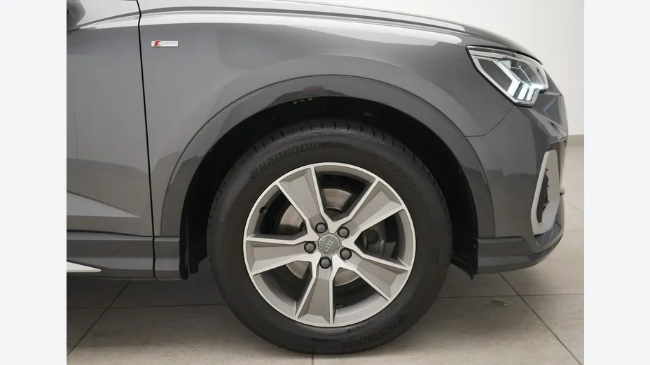 AUDI Q3 Sportback -