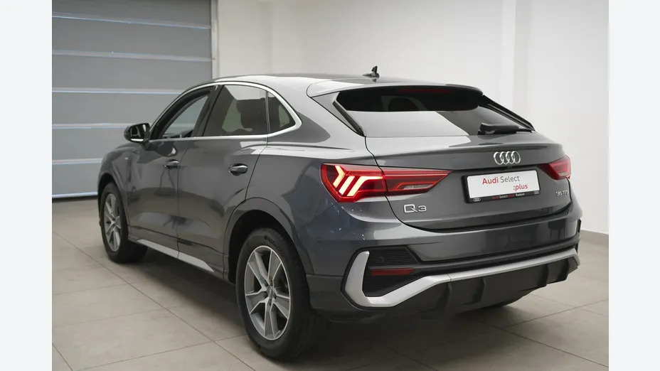 AUDI Q3 Sportback -